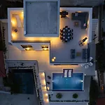 Villa Julian With A Heated Pool *